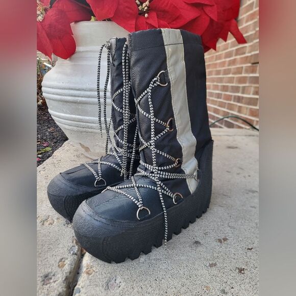 Vintage Silver Black Platform Spice Girls Style Moon Snow Boots Size 9/10 - Picture 2 of 14